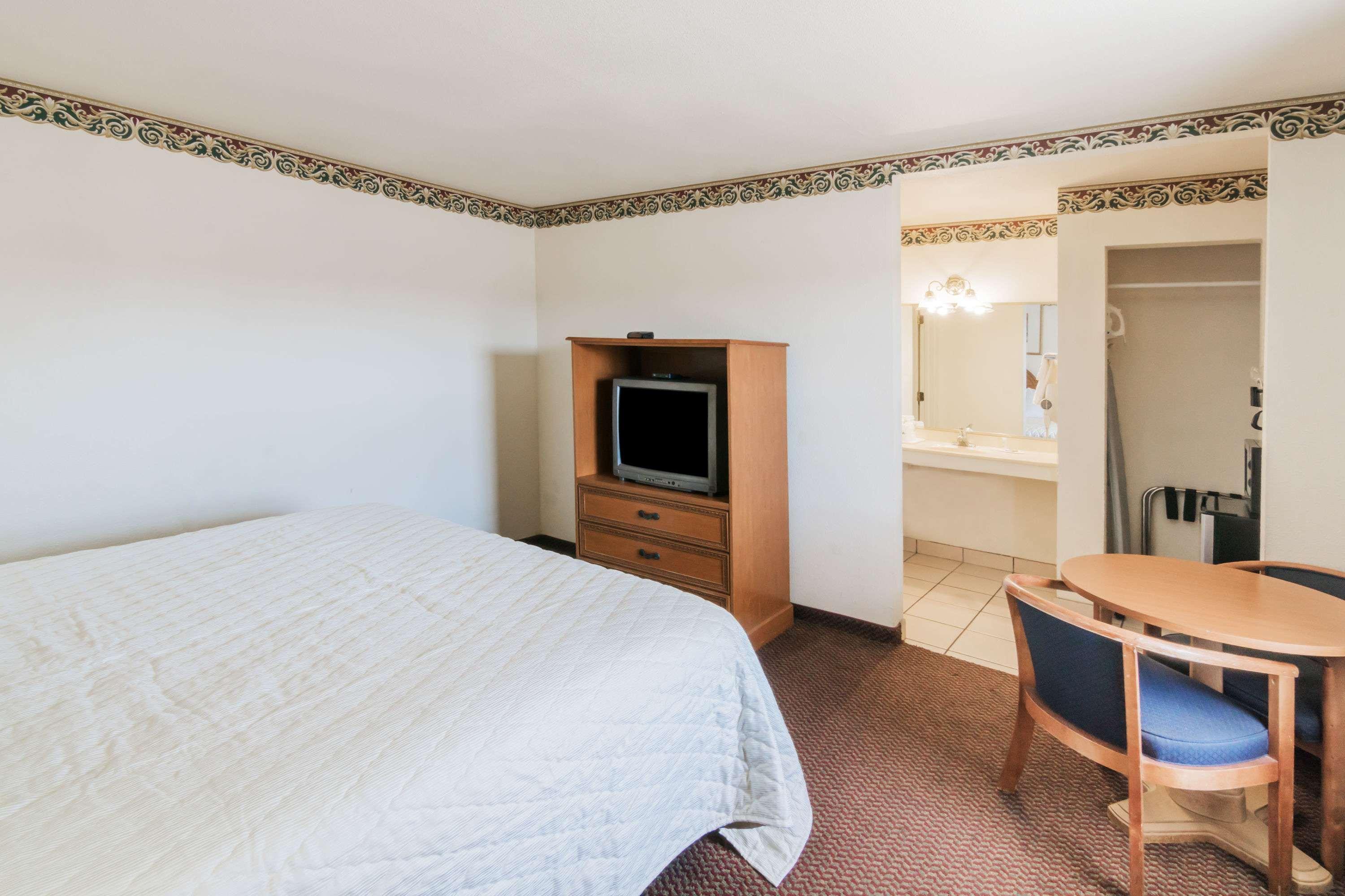 Travelodge By Wyndham Temple Eksteriør bilde